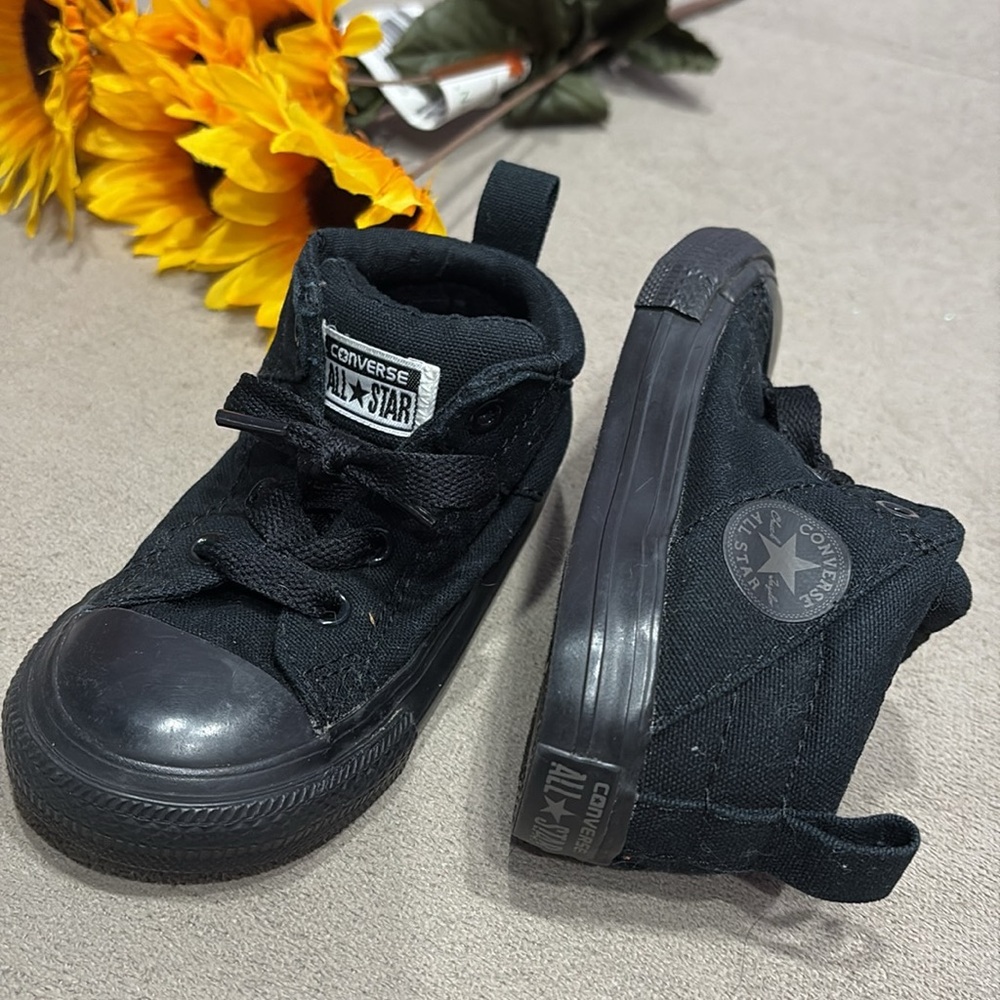 Little Boys All Black Converse All Stars Hi-Tops Sneakers Infant Shoes Size 7 !!